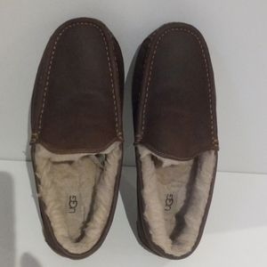 UGG Men's Ascot slipper